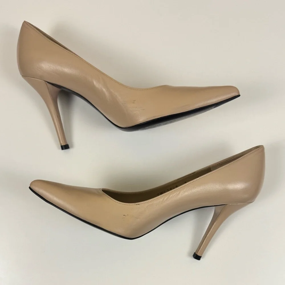 Stuart Weitzman Power 85 Leather Pumps in Adobe